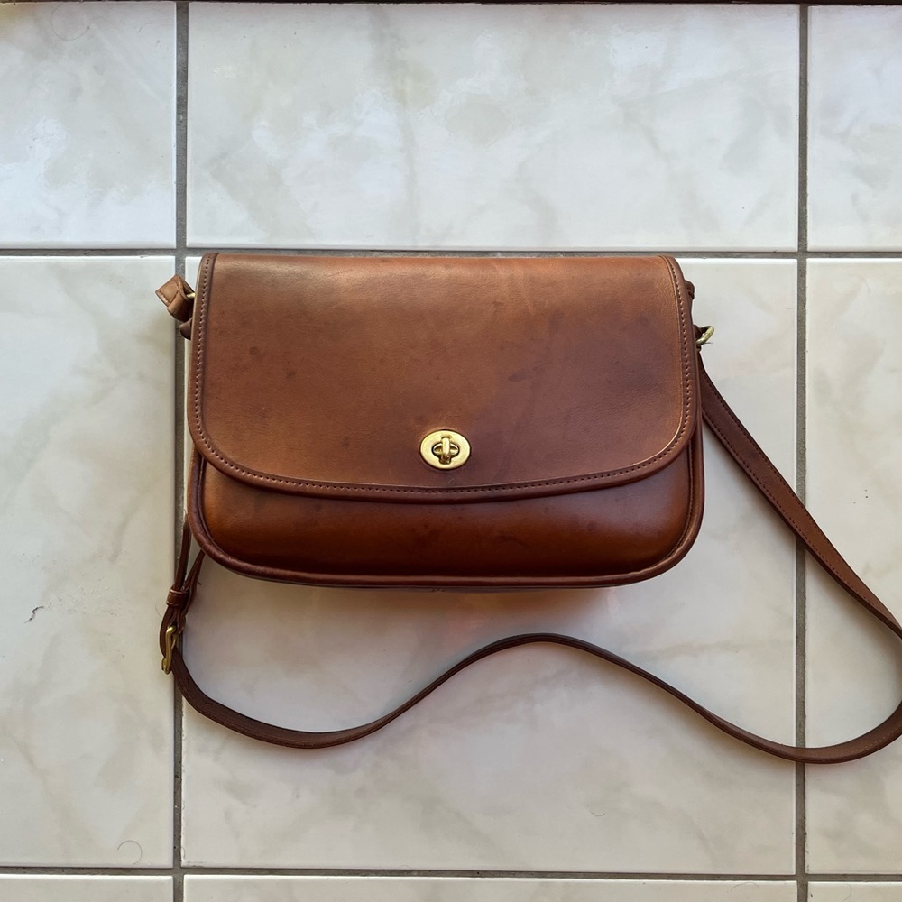 Vintage Coach City Bag in Brown